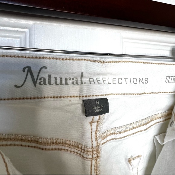 Natural Reflections Ultra Stretch White Boot Cut Jeans - Picture 5 of 11
